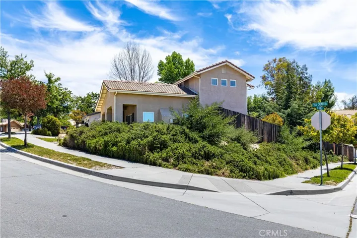 145 Via Camelia, Paso Robles, California 93446