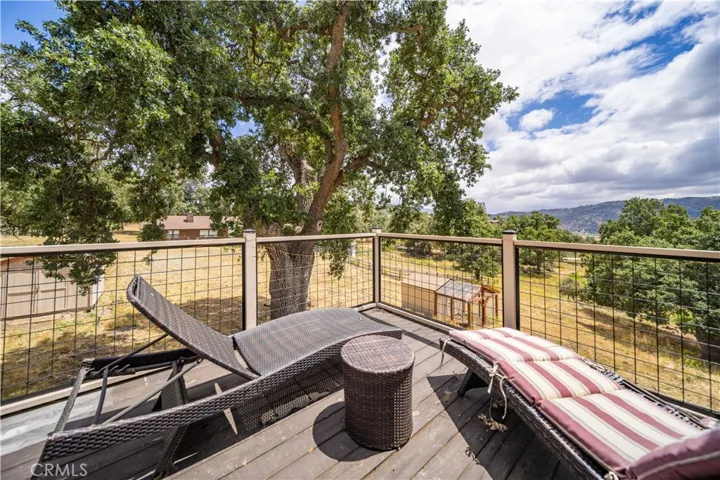 27200 Bear Valley Road, Tehachapi, California 93561