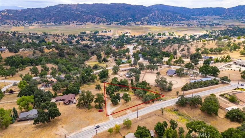 27200 Bear Valley Road, Tehachapi, California 93561