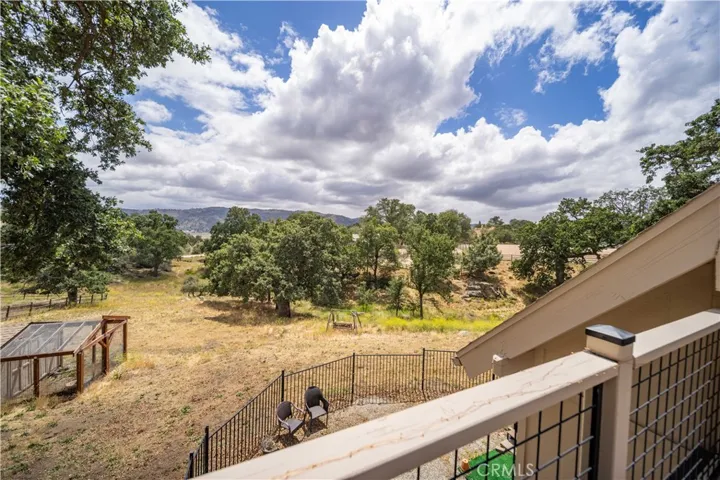27200 Bear Valley Road, Tehachapi, California 93561