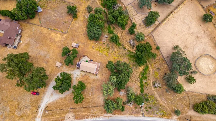 27200 Bear Valley Road, Tehachapi, California 93561
