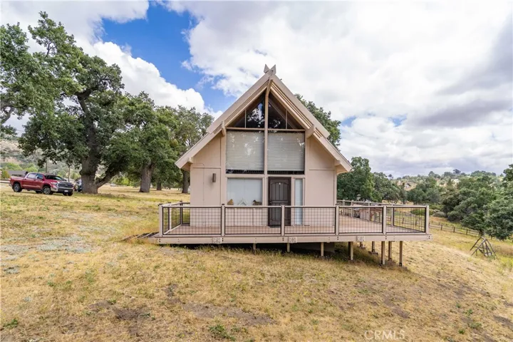 27200 Bear Valley Road, Tehachapi, California 93561