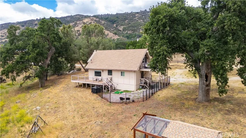 27200 Bear Valley Road, Tehachapi, California 93561