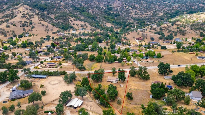 27200 Bear Valley Road, Tehachapi, California 93561