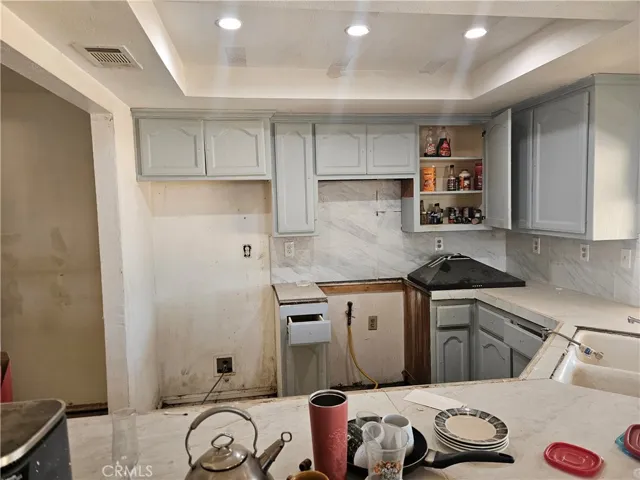 16709 Deodar, Hesperia, California 92345