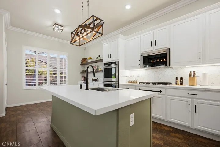 Open large kitchen with island