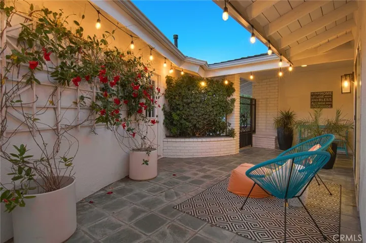 2023 S Capella Court, Costa Mesa, California 92626