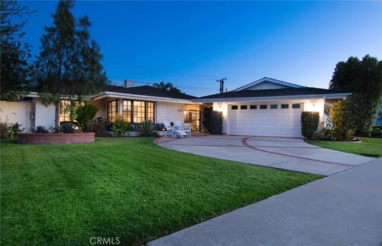 2023 S Capella Court, Costa Mesa, California 92626
