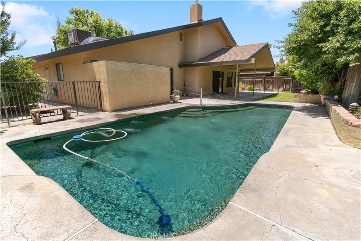 7308 Budge Way, Bakersfield, California 93309