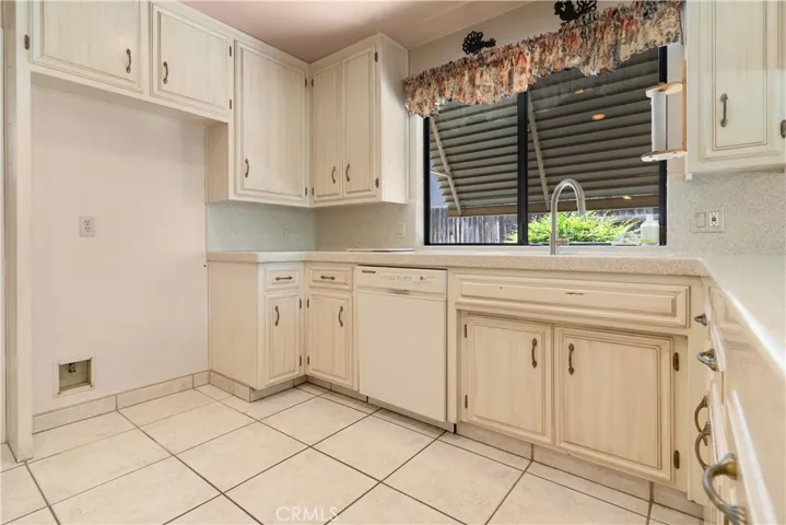 7308 Budge Way, Bakersfield, California 93309