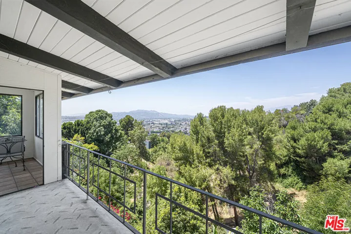 3543 Lavell Drive, Los Angeles, California 90065