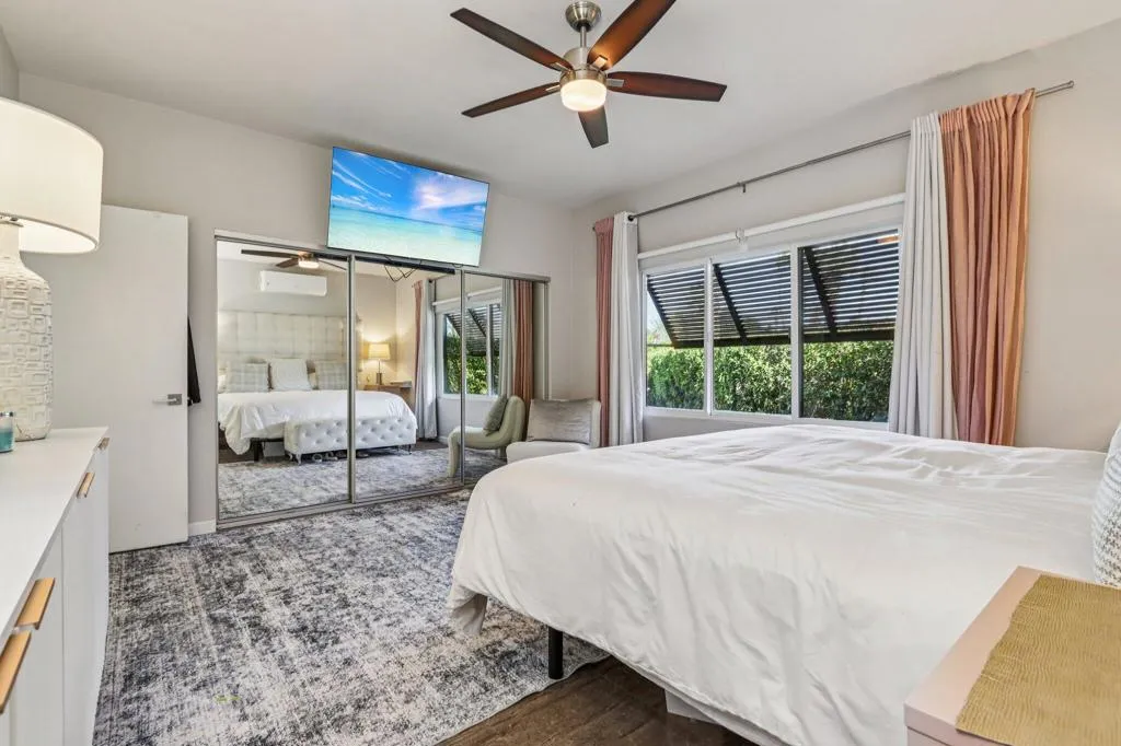 08-Bedroom2-2