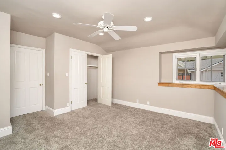 5360 Bothwell Road, Tarzana, California 91356