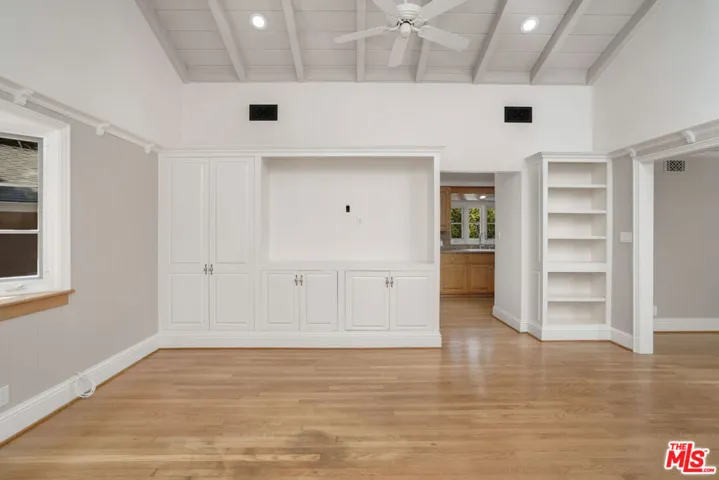 5360 Bothwell Road, Tarzana, California 91356
