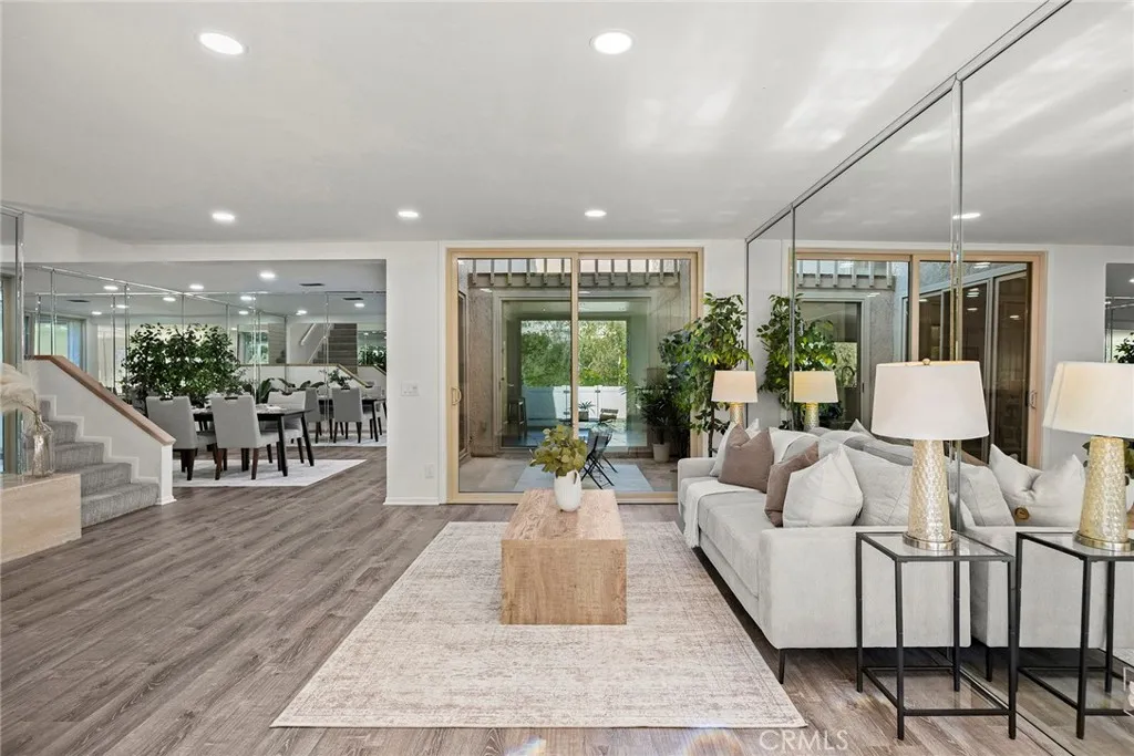 Ready to Move-in with Laminated Wood Flooring Throughout.