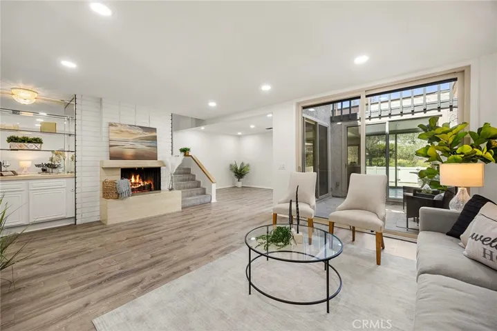 Fall in LOVE with Fresh and Clean New Look. Welcome HOME - 6515 E. Circulo Dali