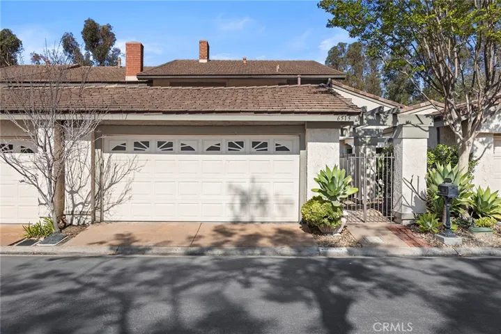 Attached 2 Car Garage
