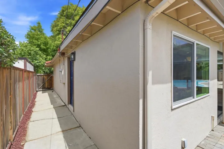 1239 Claiborne Drive, Walnut Creek, California 94598