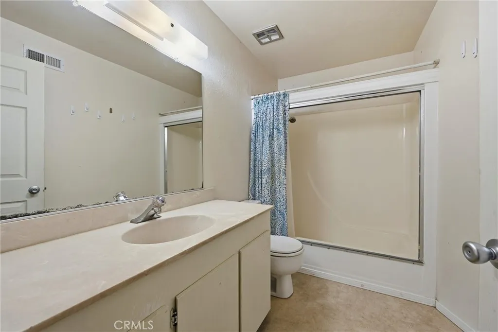 Upstairs Bath Upstairs Bath
