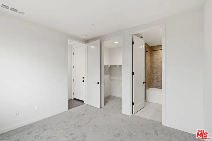 1605 N Arla Way, Los Angeles, California 90041