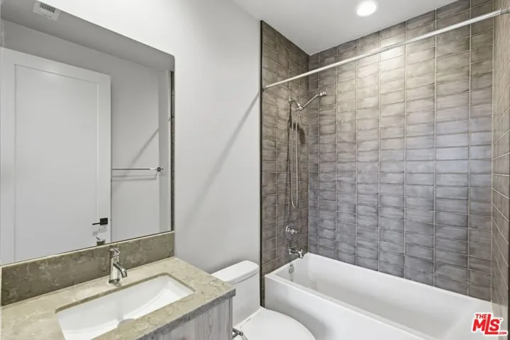 1605 N Arla Way, Los Angeles, California 90041