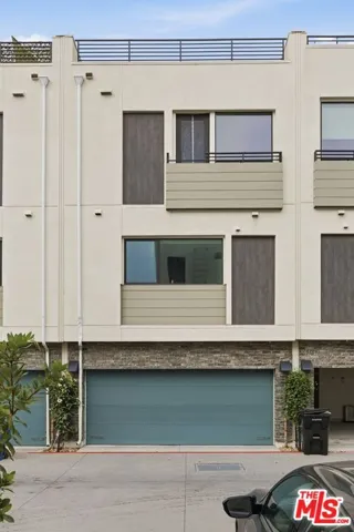 1605 N Arla Way, Los Angeles, California 90041