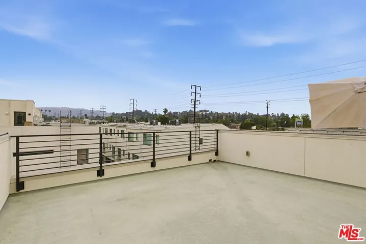 1605 N Arla Way, Los Angeles, California 90041