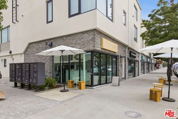 1605 N Arla Way, Los Angeles, California 90041