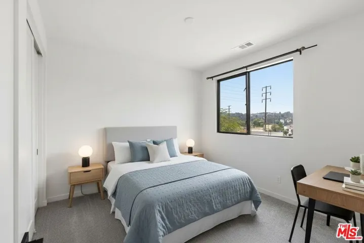 1605 N Arla Way, Los Angeles, California 90041