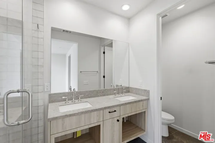 1605 N Arla Way, Los Angeles, California 90041