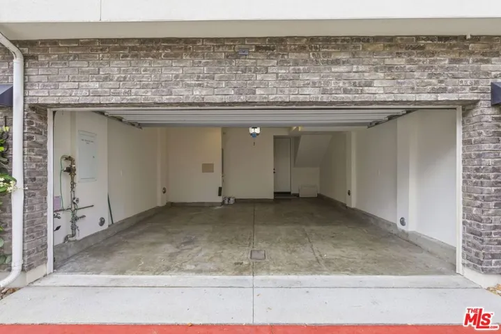 1605 N Arla Way, Los Angeles, California 90041