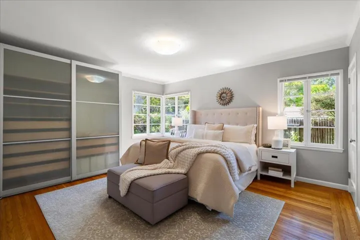 991 Lincoln Avenue, Palo Alto, California 94301