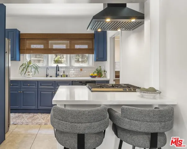 1843 S Highland Avenue, Los Angeles, California 90019