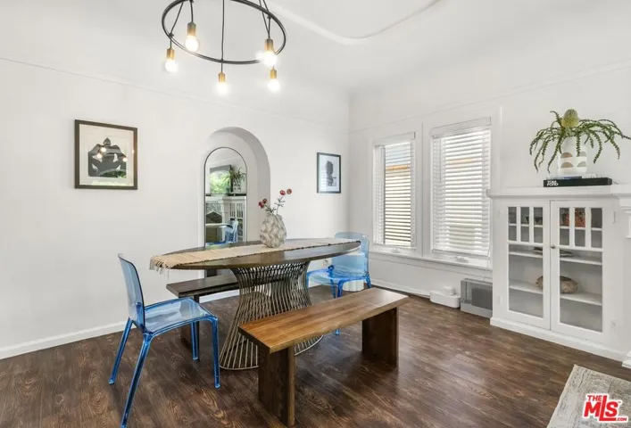 1843 S Highland Avenue, Los Angeles, California 90019