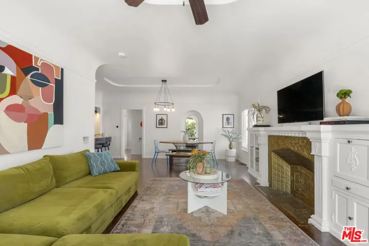 1843 S Highland Avenue, Los Angeles, California 90019