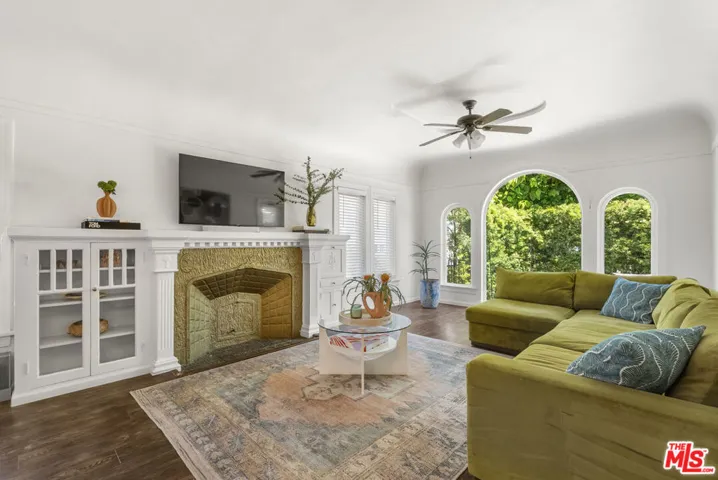 1843 S Highland Avenue, Los Angeles, California 90019