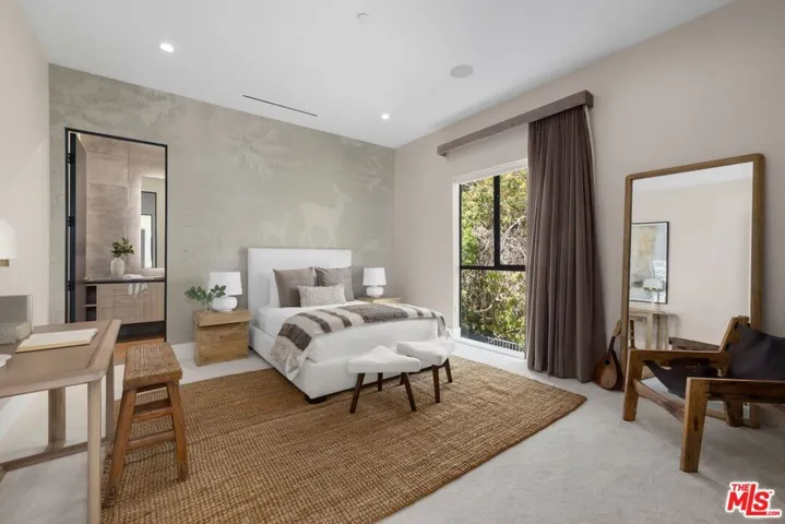 1754 Clear View Drive, Beverly Hills, California 90210