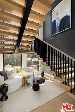 1754 Clear View Drive, Beverly Hills, California 90210