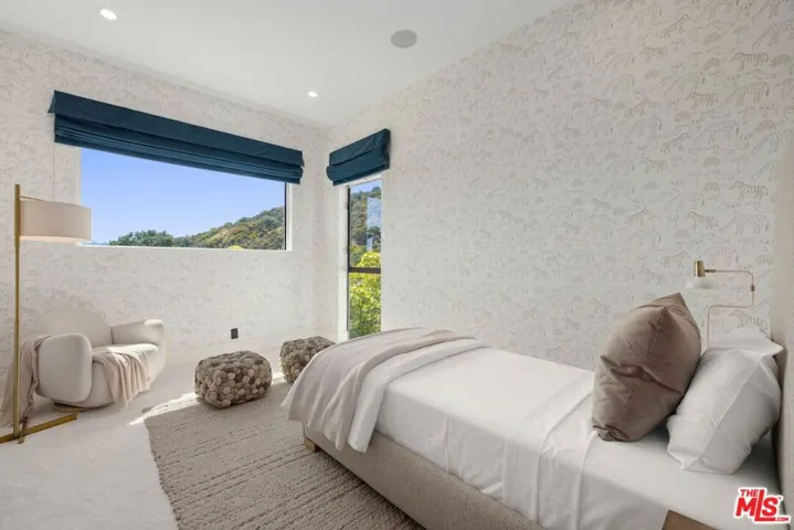1754 Clear View Drive, Beverly Hills, California 90210