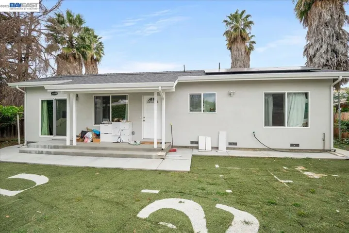 30548 HOYLAKE ST. HAYWARD CA 94544