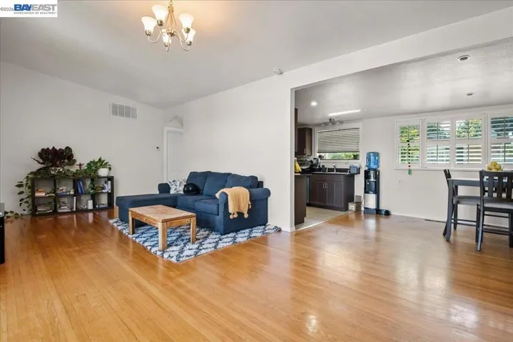 30544 HOYLAKE ST. HAYWARD, CA 94544