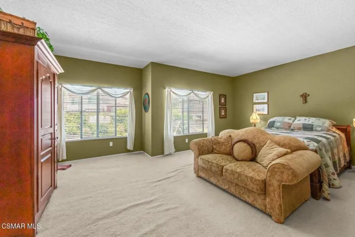 239 Chantilly-34