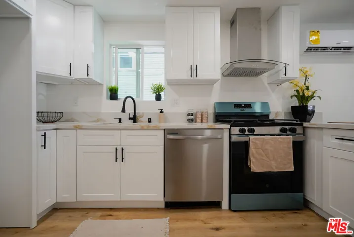 9607 Evers Avenue, Los Angeles, California 90002