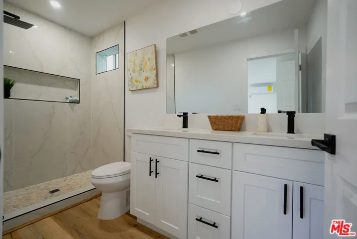 9607 Evers Avenue, Los Angeles, California 90002