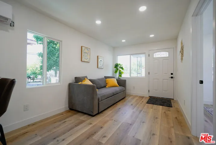 9607 Evers Avenue, Los Angeles, California 90002