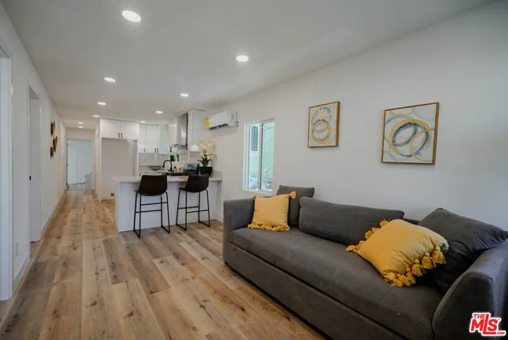 9607 Evers Avenue, Los Angeles, California 90002