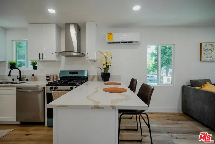 9607 Evers Avenue, Los Angeles, California 90002