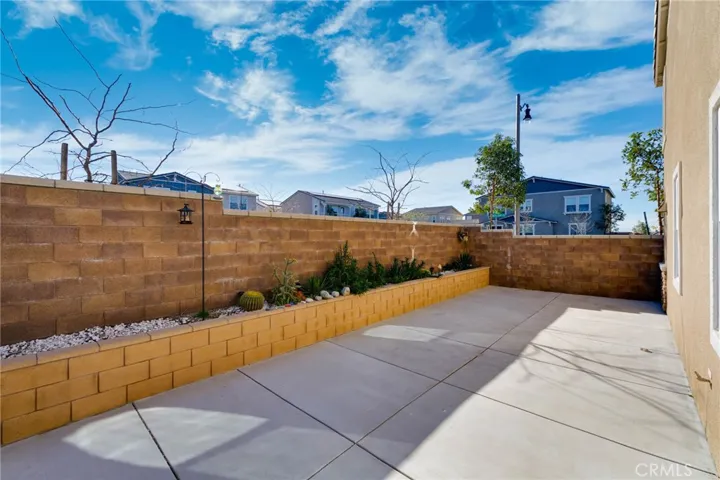 16746 Stags Leap Ln, Fontana, California 92336