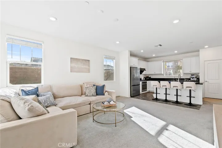 16746 Stags Leap Ln, Fontana, California 92336