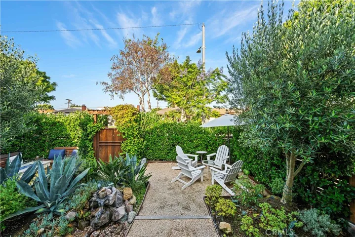 1121 S Eucalyptus, Inglewood, California 90301